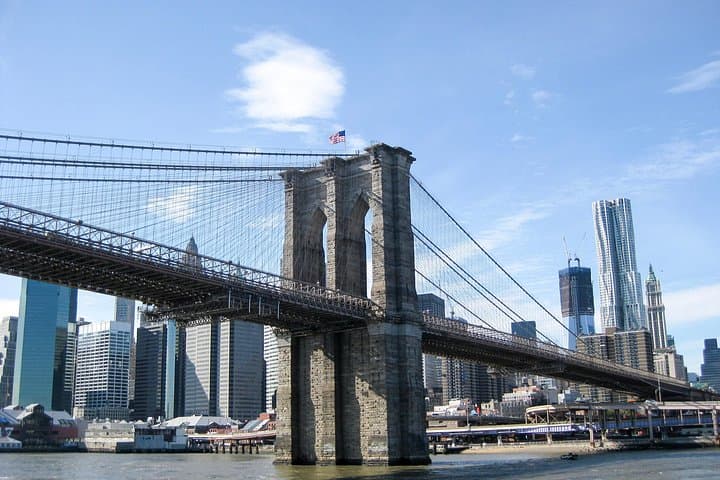 Contrasts Tour: 6-Hour NYC Boroughs Loop with Statue of Liberty Tickets photo 1