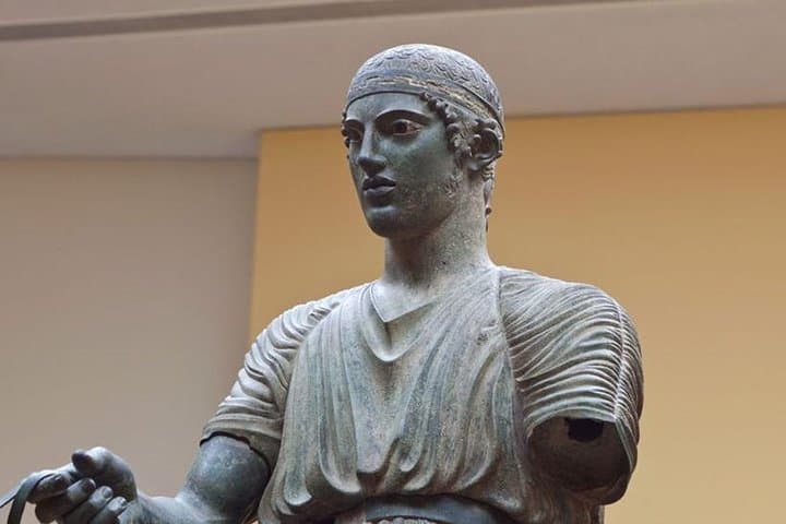 Delphi private tour: Explore the Temple of Apollo and Ancient Oracle from Athens