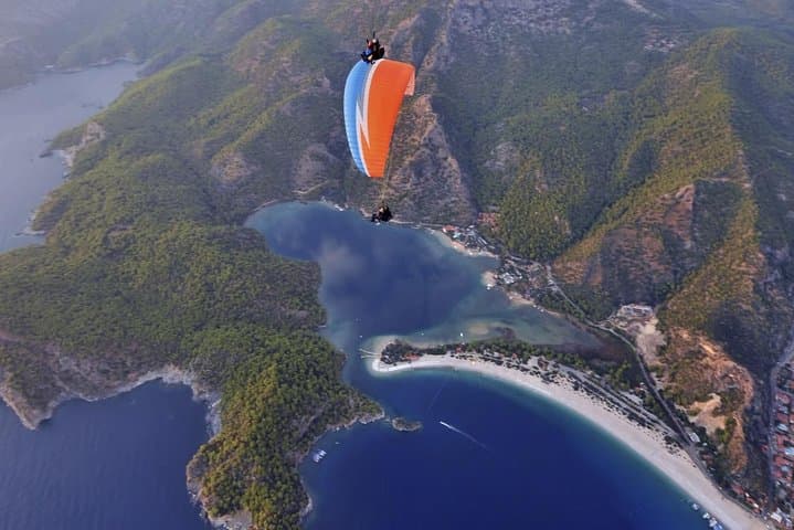 Tandem Paragliding Over Blue Lagoon Ölüdeniz from Fethiye