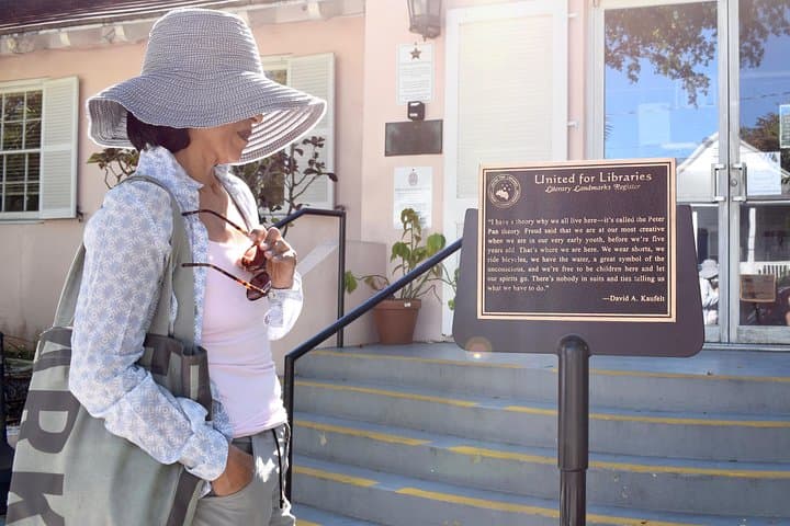 Old Town Key West Literary Walking Tour: Explore Writers' Homes & Haunts