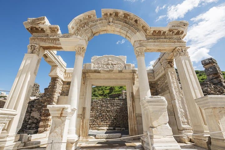 7-Day West Turkey Historical Tour: Istanbul, Ephesus, Pamukkale & Pergamon photo 2