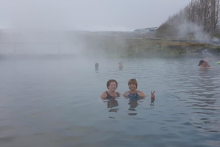 Private Golden Circle Day Trip: Thingvellir, Geysir, Gullfoss & Fridheimar photo 2