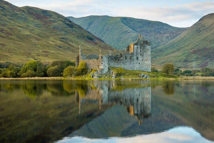 Private Loch Ness Day Tour: Urquhart Castle, Culloden & Highland Sights