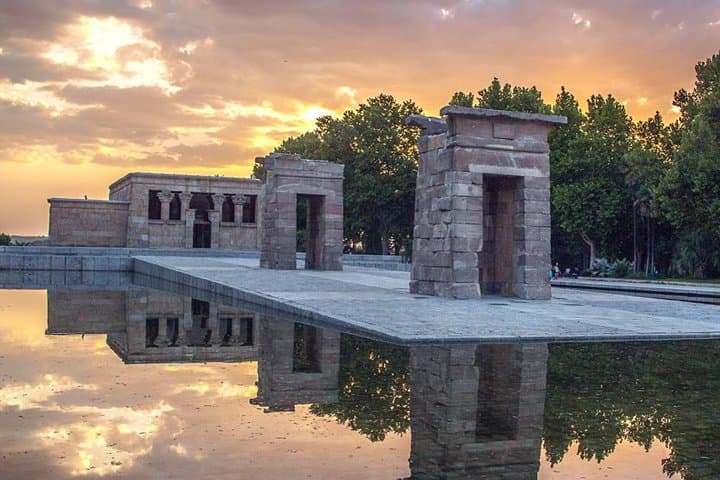 Sunset Bike Tour in Madrid — Chase Temple of Debod & City Lights