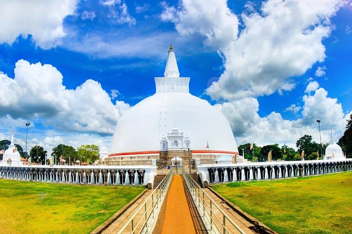 Anuradhapura Day Trip from Colombo: Explore UNESCO Ruins & Mihintale
