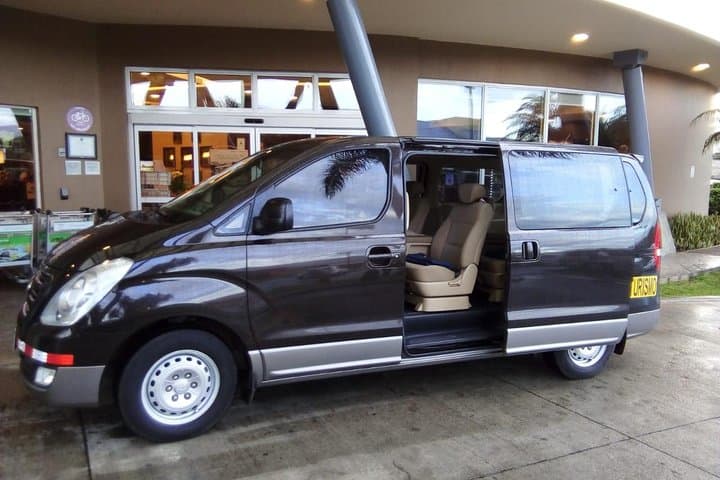 San José (SJO) to Playa Dominical Private Transfer — Comfortable One-Way Shuttle photo 3