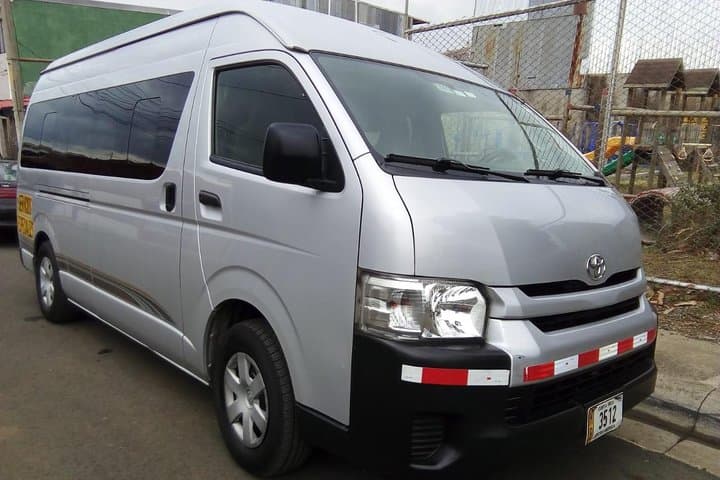 Private Luxury Transfer from San José to La Fortuna & Arenal photo 2