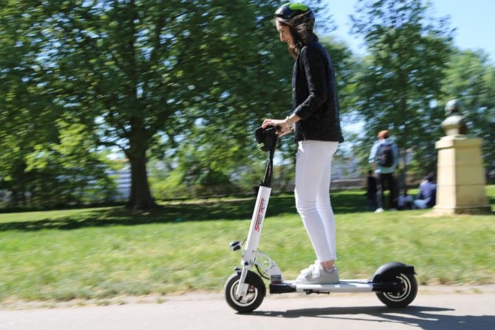 Glide Through Bordeaux: 1-Hour Electric Scooter City Tour