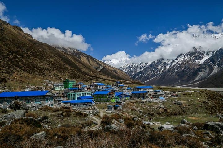 Langtang Valley Trek: Kyangjin, Gosainkunda & High-Himalayan Views photo 2