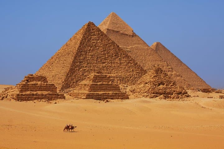 Cairo Day Trip from Hurghada — Giza Pyramids, Sphinx & Egyptian Museum in One Day photo 2