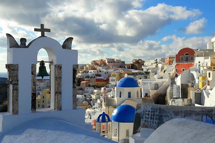 Private Santorini Panorama: 6-Hour Island Tour to Oia, Volcano & Black Beaches photo 1