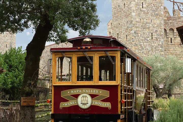 Napa Valley Wine Trolley Castle Tour: Castello di Amorosa, Lunch & Up-Valley Tastings