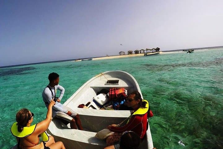 Early-Morning VIP Tour to Cayo Arena (Paradise Island) & Monte Cristi Mangroves photo 2