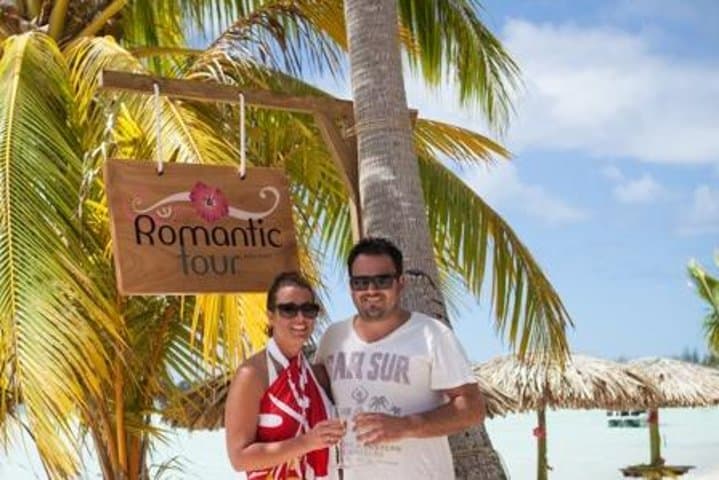 Bora Bora Lagoon Snorkel Cruise: Polynesian Outrigger & BBQ Motu Lunch photo 6