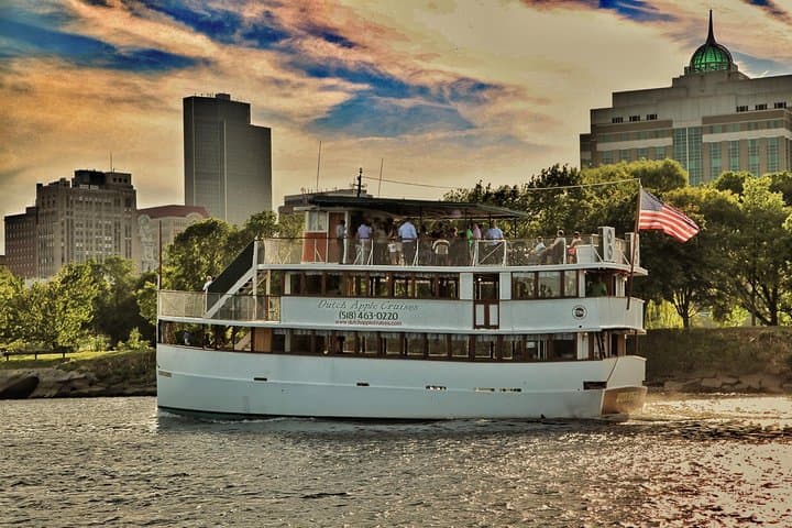 Hudson River Sightseeing Cruise from Albany — 90-Minute Narrated River Tour photo 3