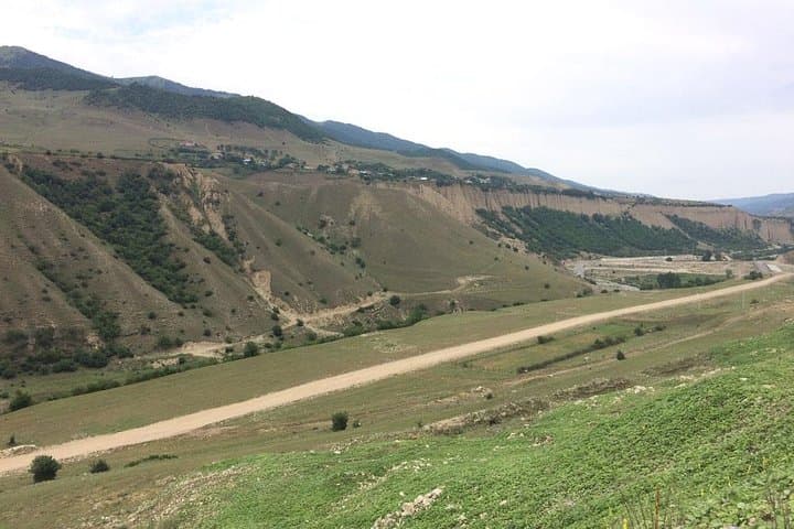 Day Trip to Quba: Waterfalls, Red Town & Shahdag Scenic Drive photo 2