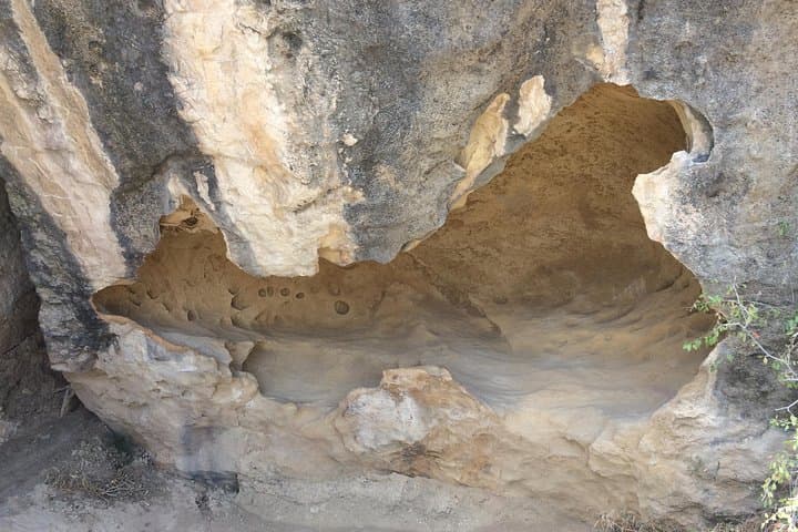 Gobustan & Absheron Fire Tour — Qobustan, Mud Volcanoes, Ateshgah & Yanar Dag