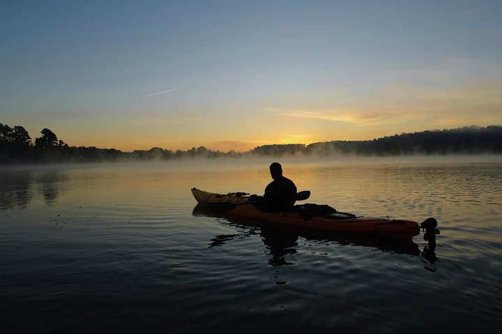 Paddle False Creek: Vancouver Smooth Classic Kayak Tour from Granville Island
