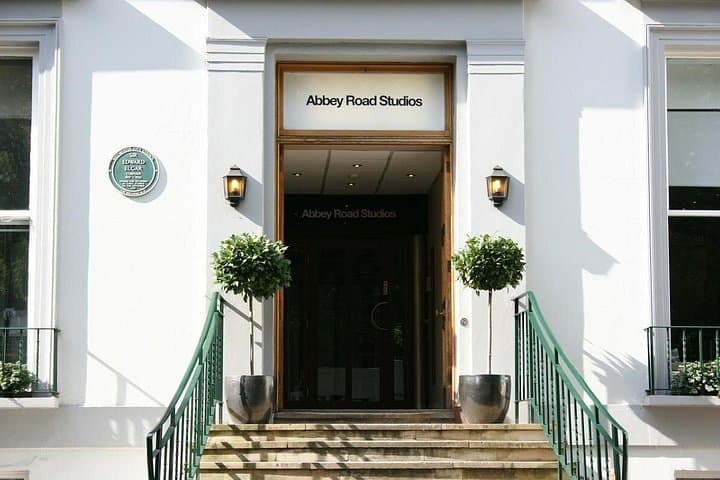 Private London Beatles Taxi Tour: Abbey Road, Studios & Swinging Sixties Sites photo 1