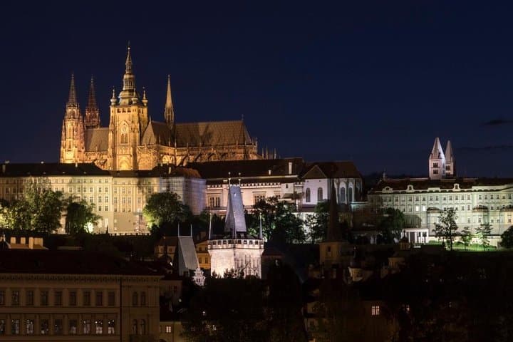 Panoramic Prague Photo Walk: Capture the City's Best Vistas photo 2