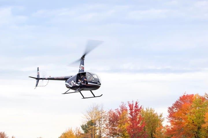 Above the Blaze: Hudson Valley Fall Foliage Helicopter Tour from Westchester