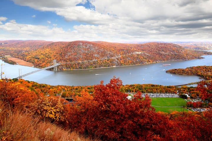 Above the Blaze: Hudson Valley Fall Foliage Helicopter Tour from Westchester photo 2