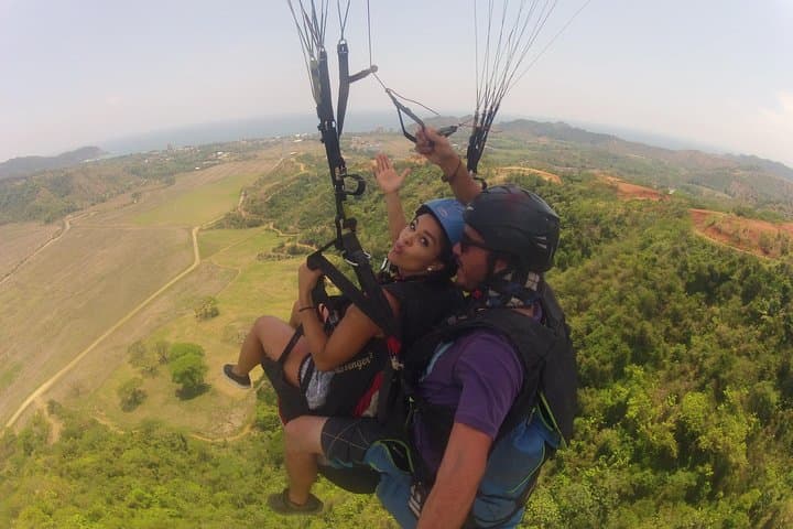 Soar Over Jacó: Tandem Paragliding From Las Terrazas (900 ft Guaranteed)