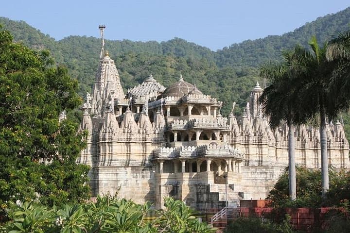 Kumbhalgarh and Ranakpur Day Tour from Udaipur: Forts, Jain Temples & Lunch photo 2
