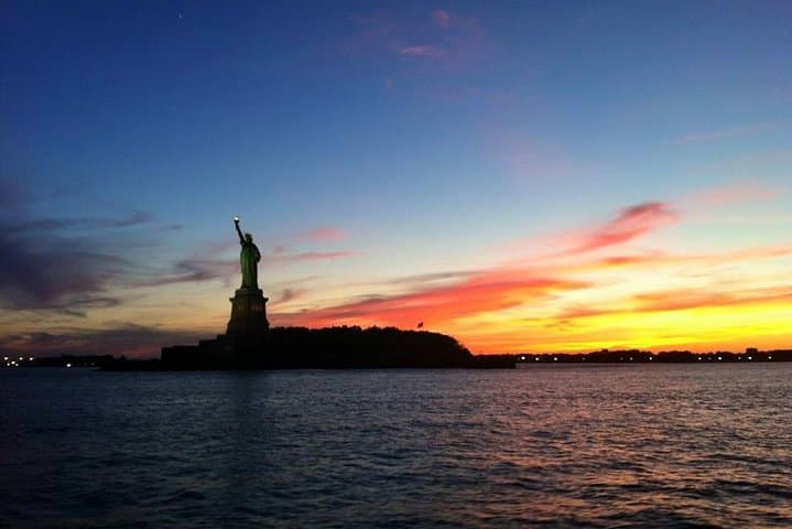 Two-Hour Private Sailing Charter: Lower Manhattan & Statue of Liberty Views photo 2