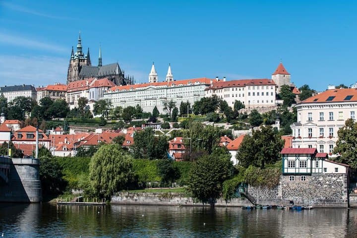 Prague Lobkowicz Palace Concert and Museum: Midday Recital & Collection Guide