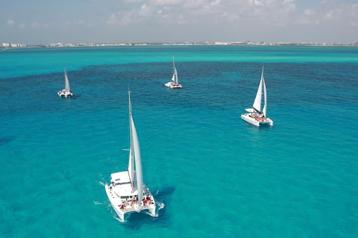 Isla Mujeres Catamaran Day Cruise from Cancun – Snorkel, Beach & Open Bar photo 2