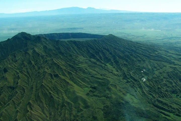 Mount Longonot & Hell's Gate: 2-Day Hiking and Wildlife Safari from Nairobi photo 2