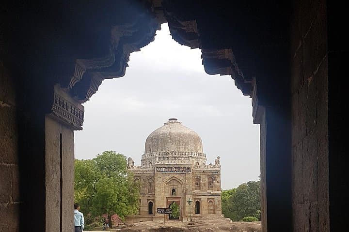 One Day in Delhi: Old City Rickshaws and New Delhi Icons photo 2