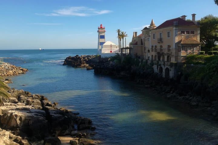 Cascais Coastal Highlights: Private Half-Day Tour to Cabo da Roca, Peninha & Guincho
