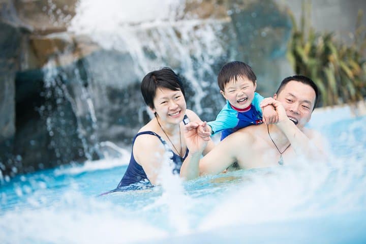 Hanmer Springs Day Tour: Hot Pools, Waipara Wine Tasting & Optional Jet Boat photo 3