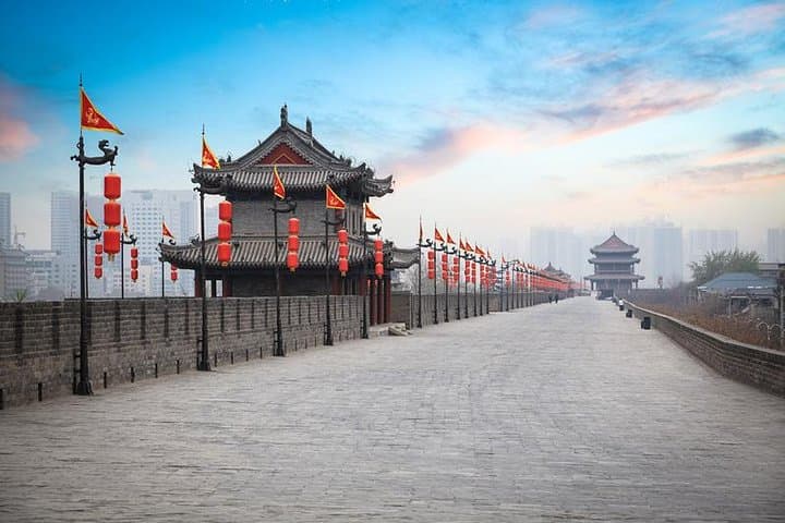 Xi'an 2-Day Private Tour: Terracotta Army, City Wall & Muslim Quarter