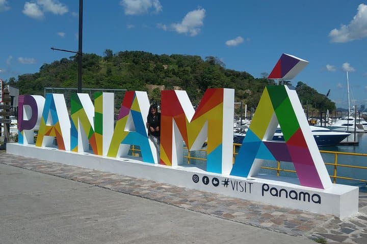 Panama Layover Tour: Panama Canal & Casco Viejo (5‑Hour Private)