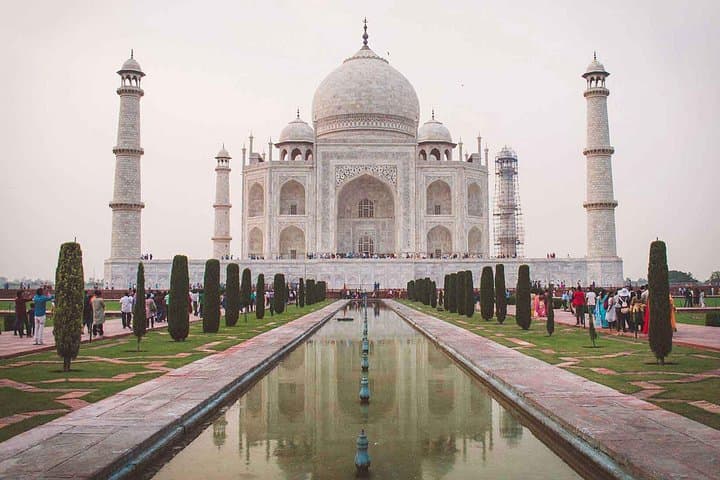 Day Trip to the Taj Mahal: Same-Day Agra Tour from Delhi