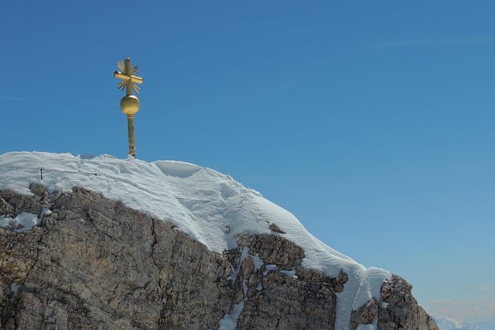 Private Day Tour to Zugspitze from Garmisch-Partenkirchen: Cable Car, Glacier & Peak Views photo 1
