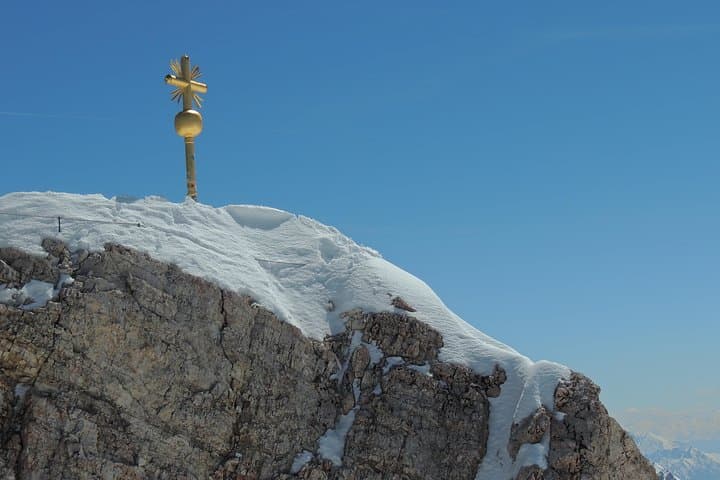 Private Zugspitze Day Tour from Munich with Pretzel-Making Experience