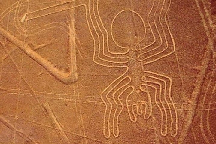 Nazca Lines Overflight: See Ancient Geoglyphs from the Air photo 2