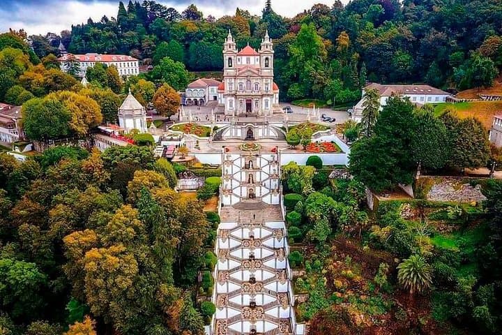 Braga Heritage Walking Tour: Bom Jesus, Cathedral & Historic Center