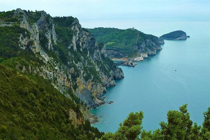 Half-Day Hike to Portovenere from Riomaggiore — Coastal Trek with Local Guide photo 1