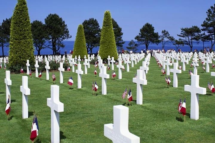 Normandy American D-Day Beaches: Full-Day Small-Group Tour from Bayeux