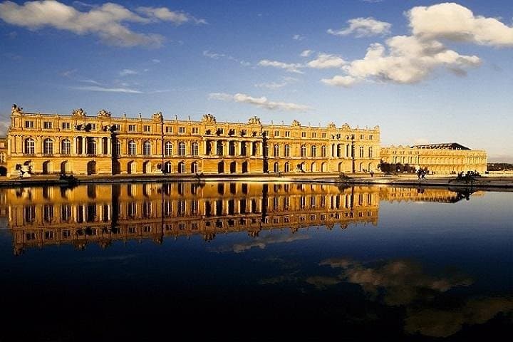 Versailles Guided Visit: Skip-the-Line Palace Tour with Optional Hotel Pickup photo 4