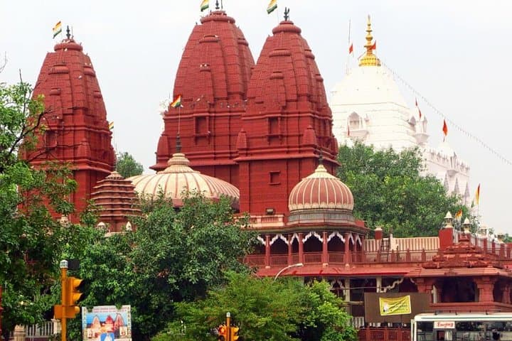 Private Spiritual Delhi Temple Tour: Akshardham, Lotus Temple, Bangla Sahib & Birla Mandir photo 2