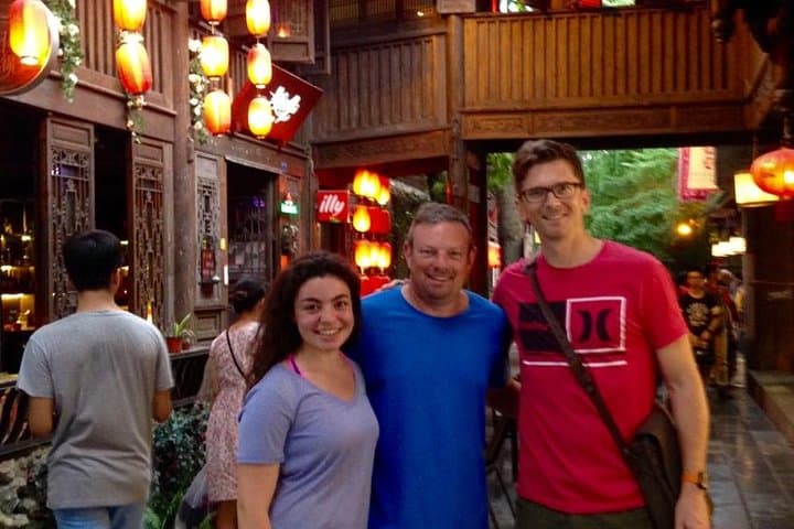 Night Bamboo Bike Tour & Chengdu Street Snacks Along the Jinjiang photo 3