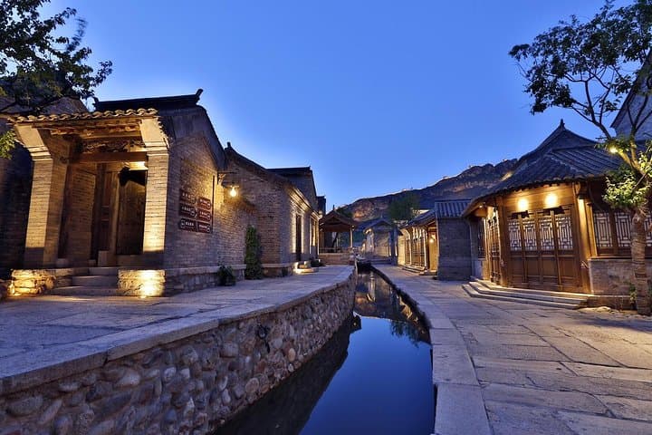 Night Lights at Simatai: Illuminated Great Wall & Gubei Water Town Evening Tour photo 4