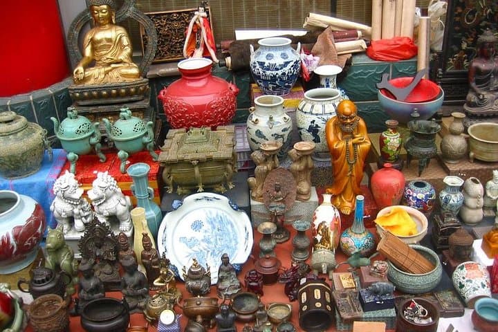 Private Shopping Tour at Panjiayuan Market — Beijing Antique Bazaar photo 2