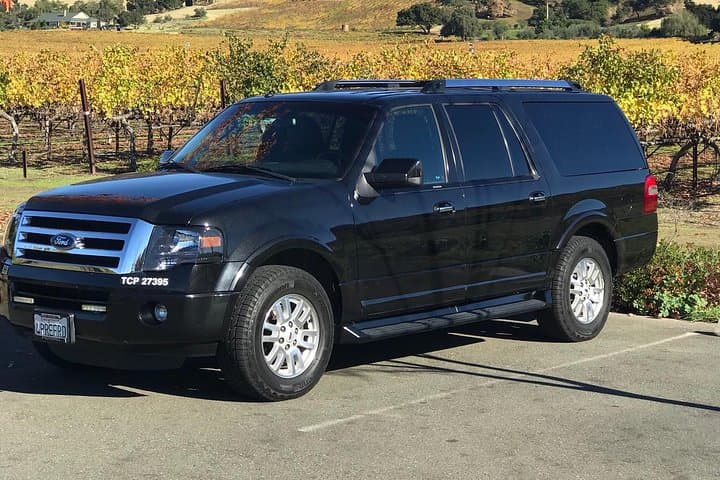 Private SUV Transfer from SFO to Napa in a Ford Expedition